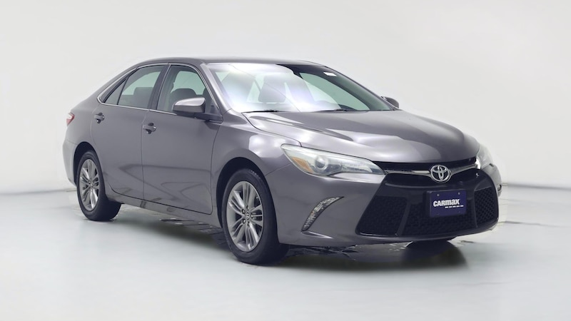 2016 Toyota Camry SE Hero Image