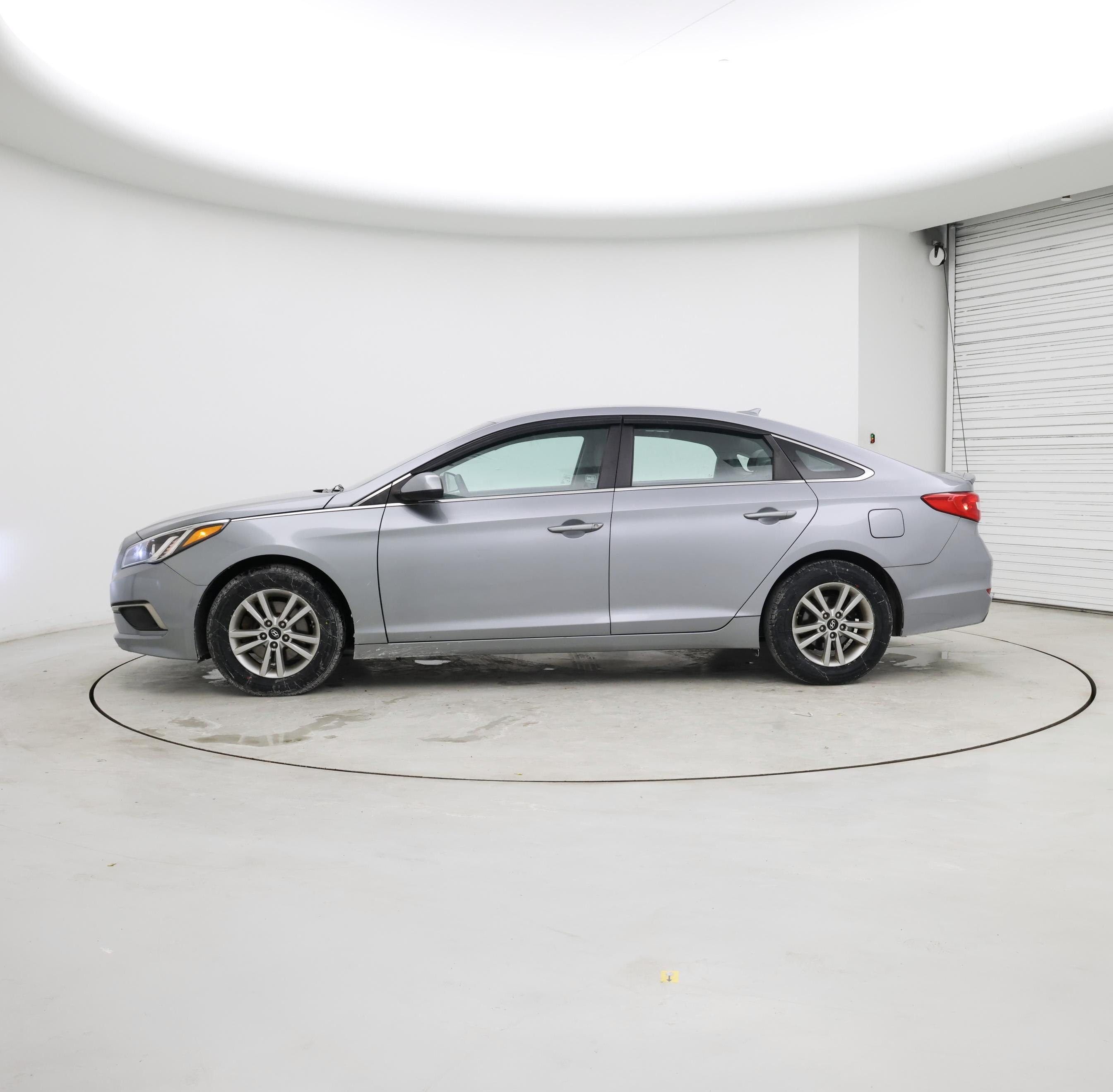 Thumbnail: 2017 Hyundai Sonata - 3