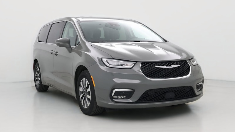 2022 Chrysler Pacifica Hybrid Touring L Hero Image