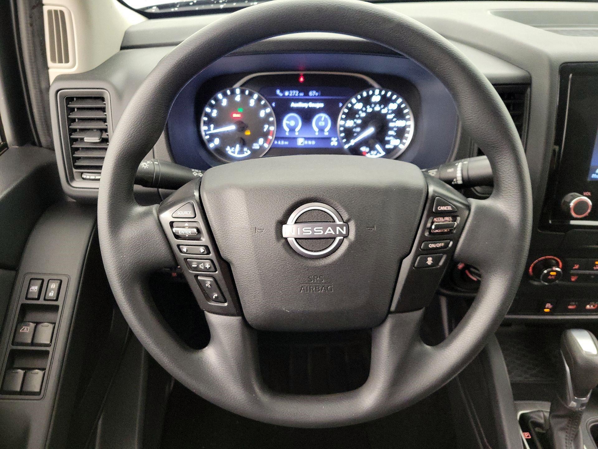 Thumbnail: 2022 Nissan Frontier - 10