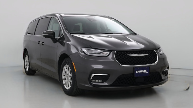 2023 Chrysler Pacifica Touring L Hero Image