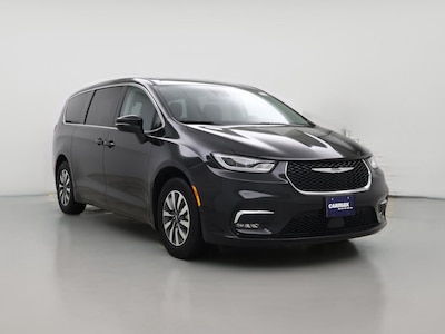 2023 Chrysler Pacifica Hybrid Touring L -
                Hartford, CT