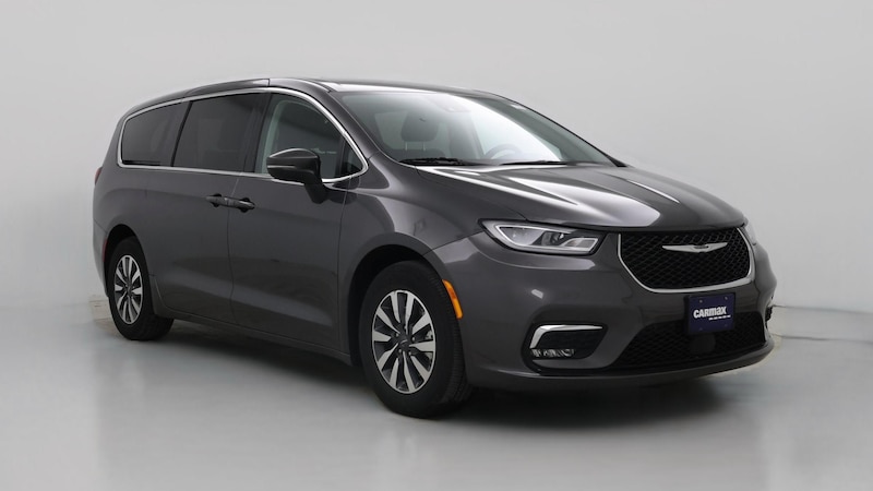 2023 Chrysler Pacifica Hybrid Touring L Hero Image