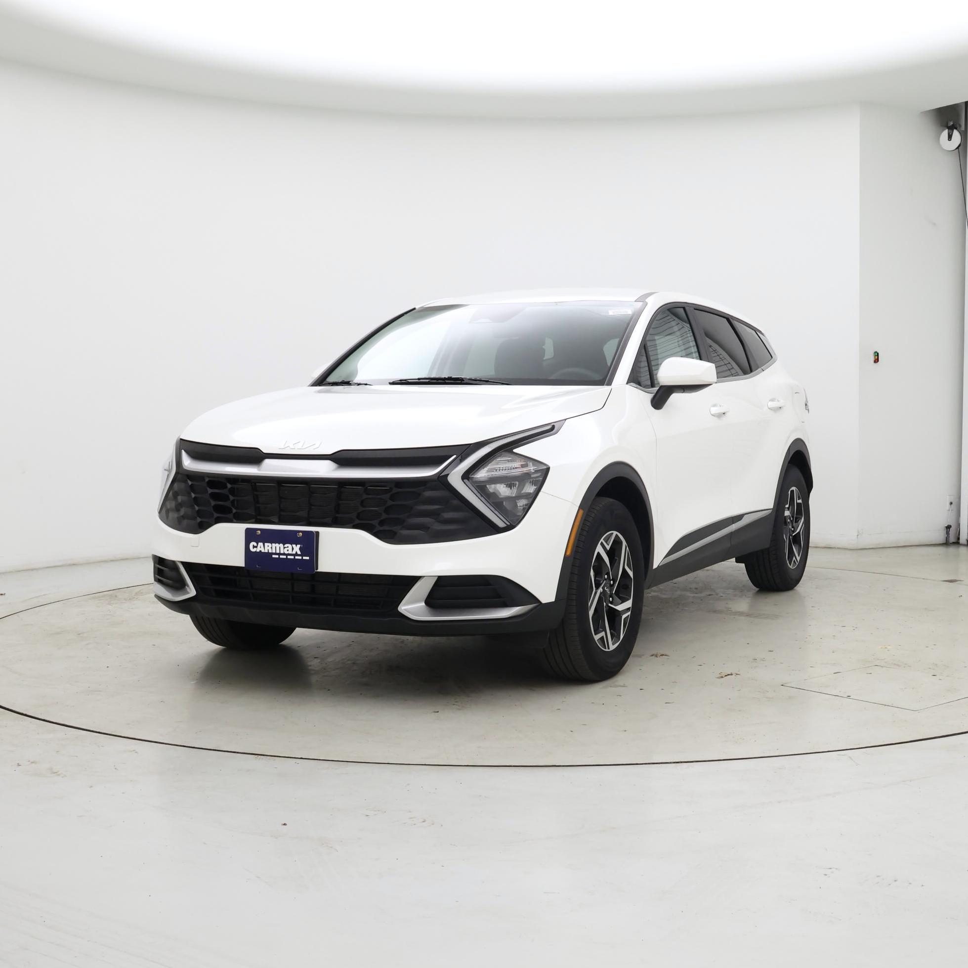 Thumbnail: 2023 Kia Sportage - 4