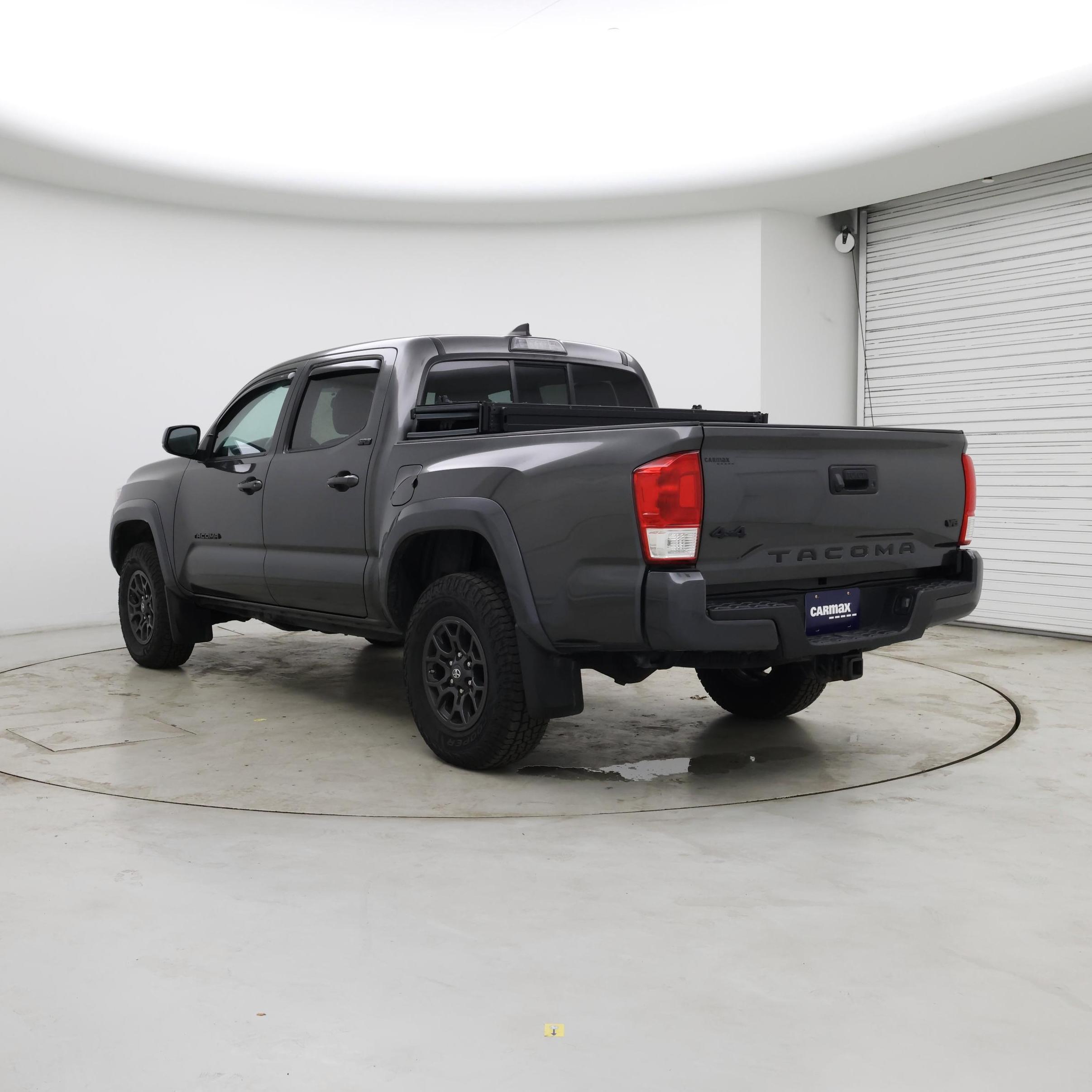 Thumbnail: 2017 Toyota Tacoma - 2
