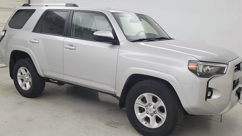 2021 Toyota 4Runner SR5 Hero Image