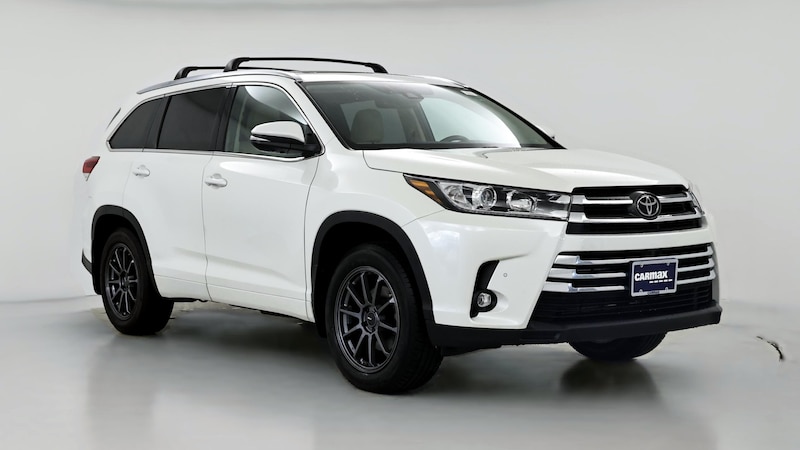 2019 Toyota Highlander Limited Platinum Hero Image