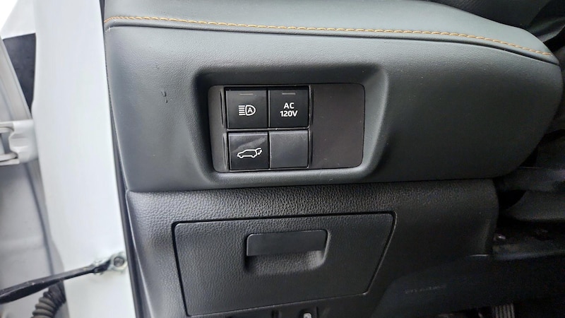 2022 Toyota Highlander Bronze Edition 13