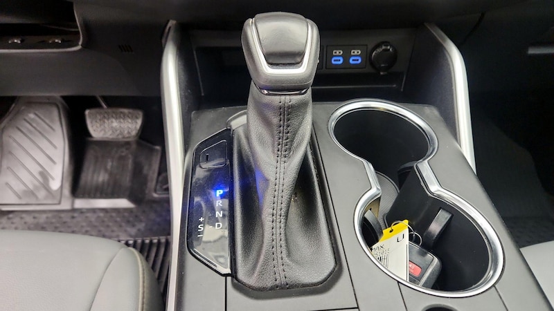 2022 Toyota Highlander Bronze Edition 17