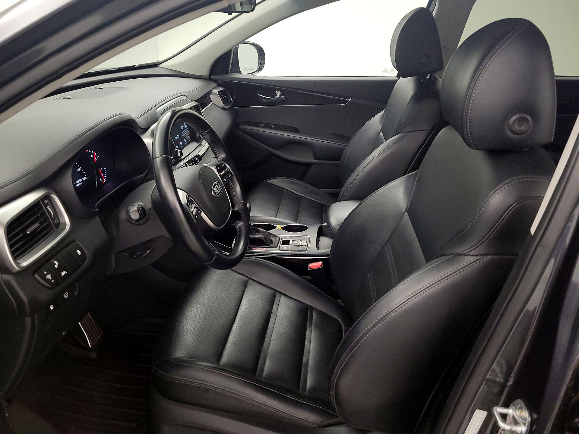 Thumbnail: 2020 Kia Sorento - 11