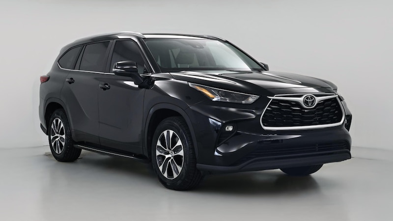 2023 Toyota Highlander XLE Hero Image