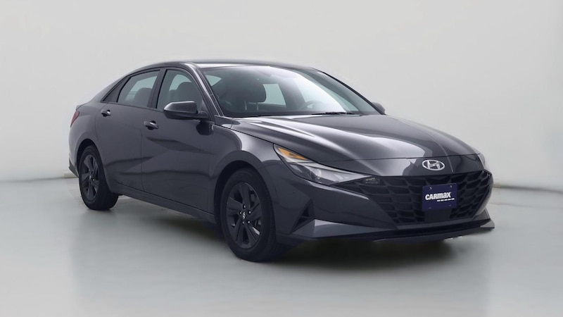 2022 Hyundai Elantra SEL Hero Image