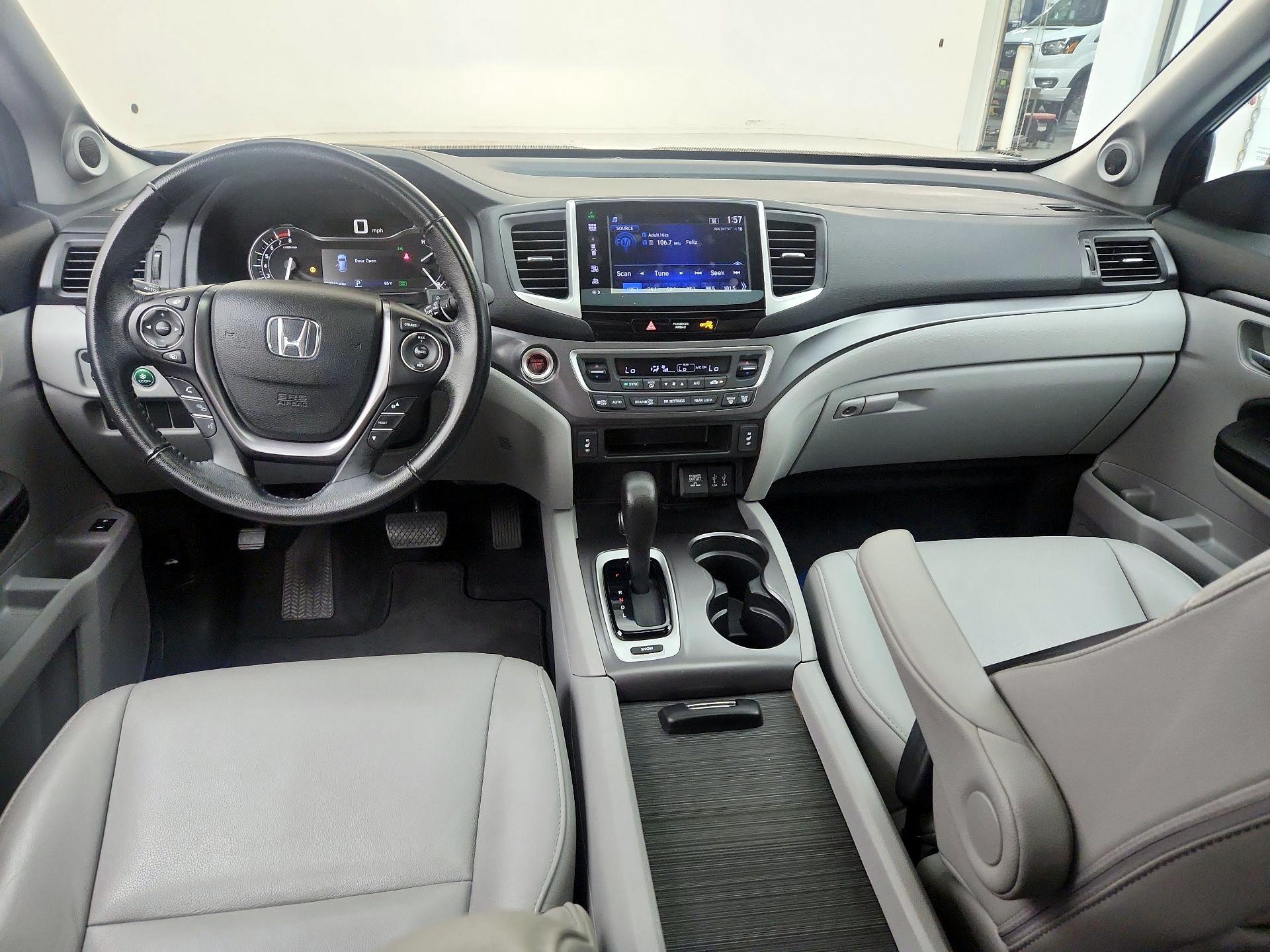 Thumbnail: 2016 Honda Pilot - 9