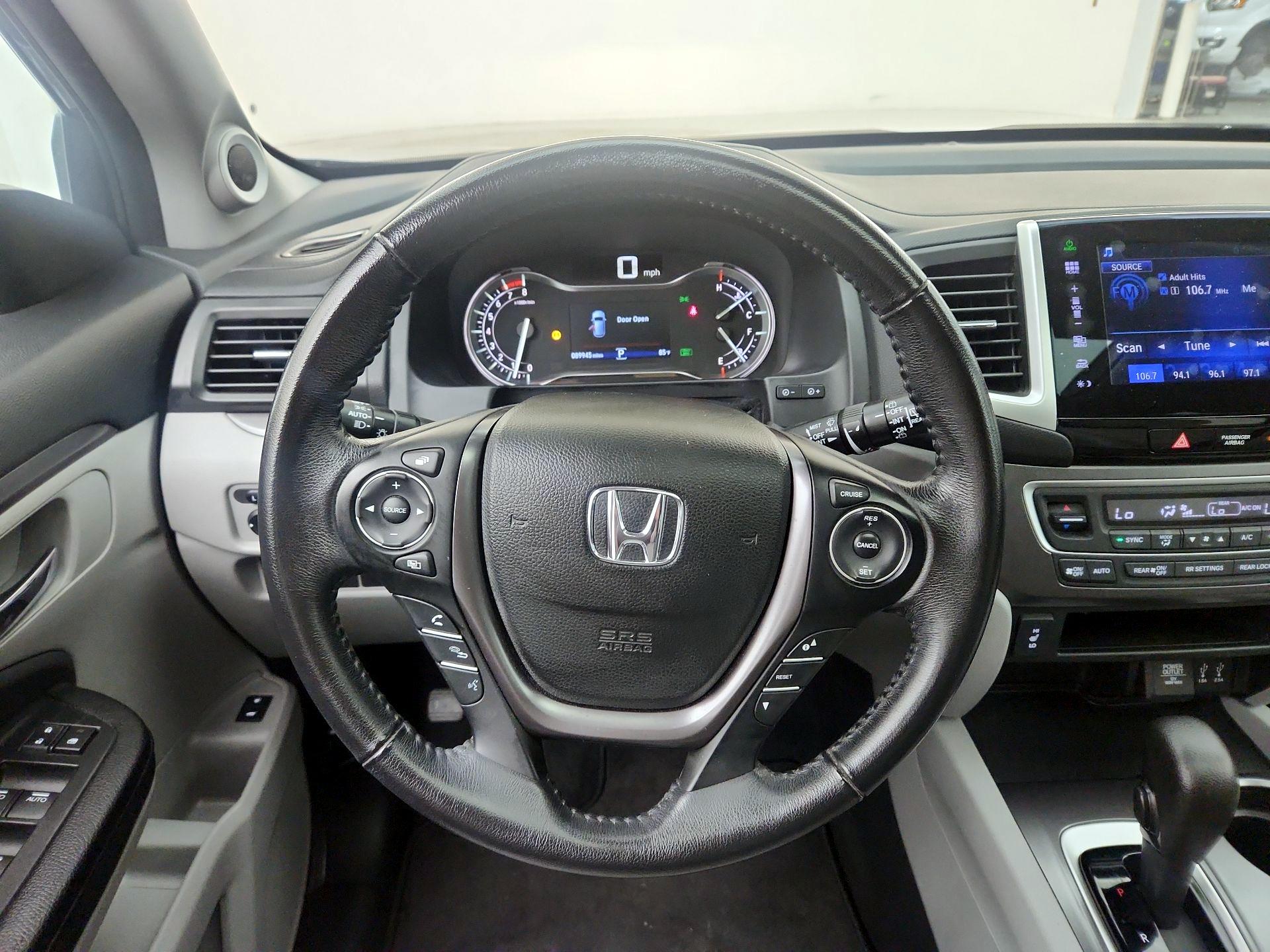 Thumbnail: 2016 Honda Pilot - 10