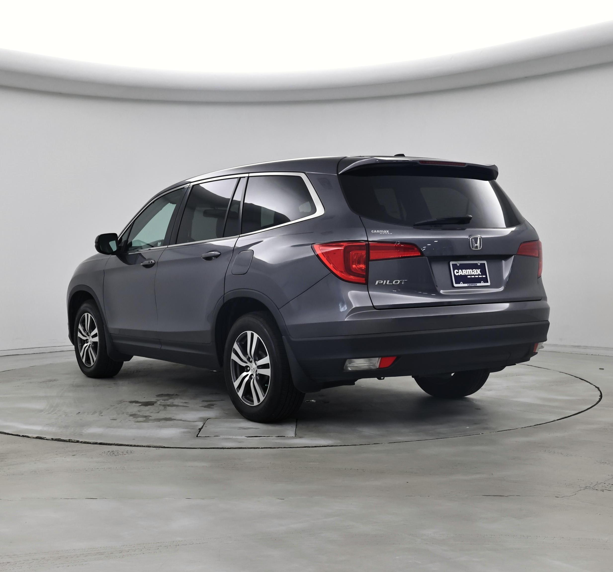 Thumbnail: 2016 Honda Pilot - 2