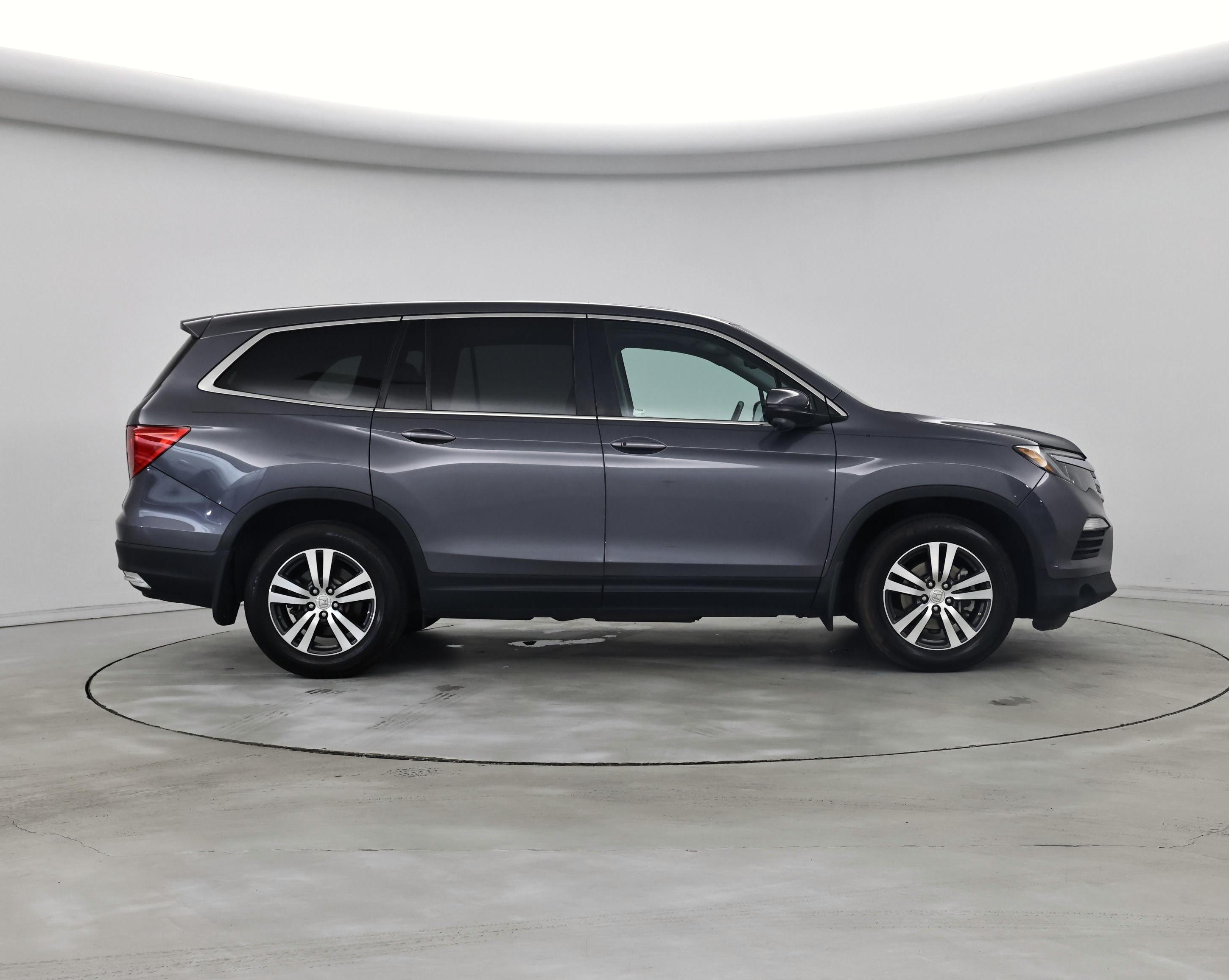 Thumbnail: 2016 Honda Pilot - 7