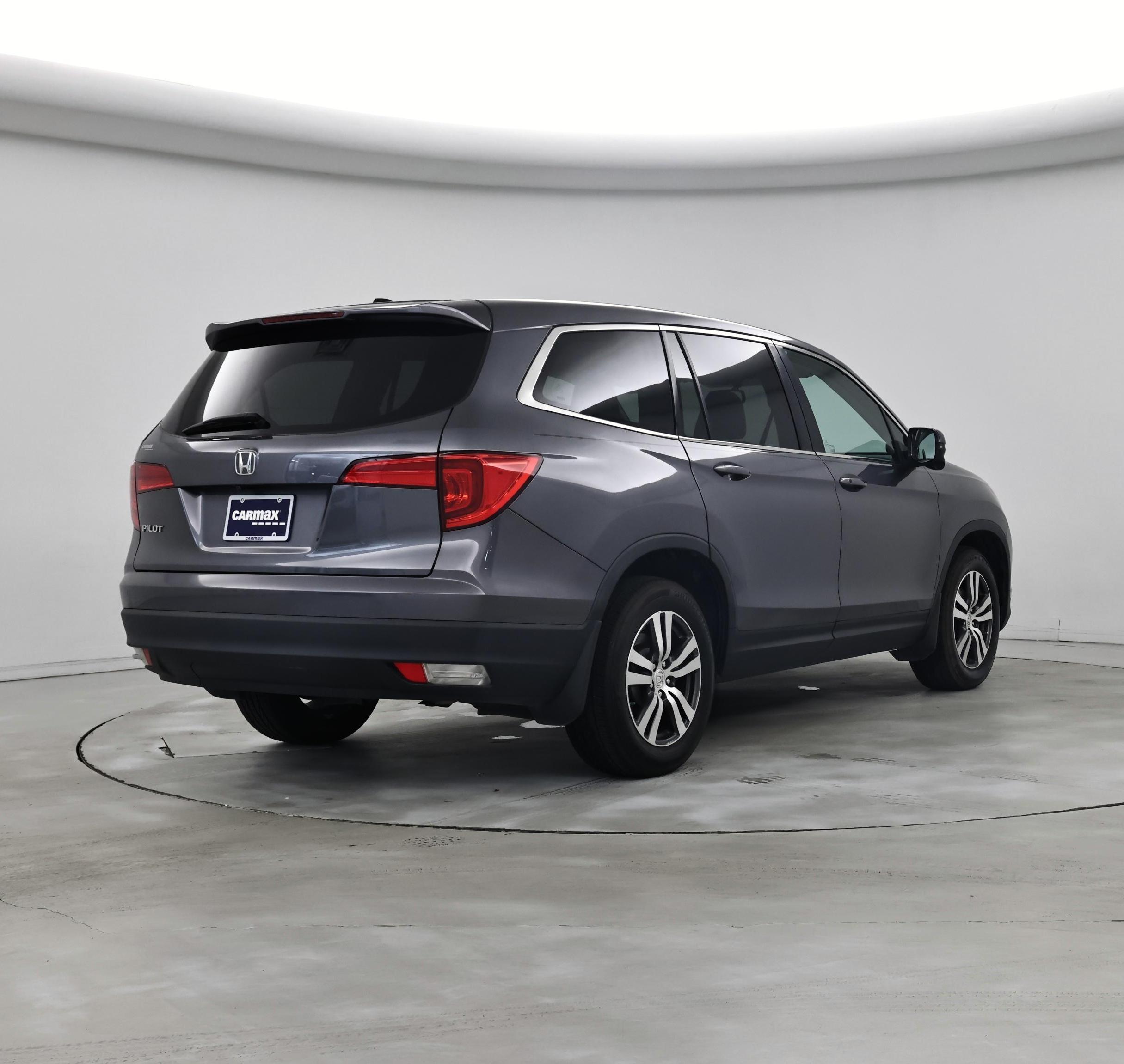 Thumbnail: 2016 Honda Pilot - 8