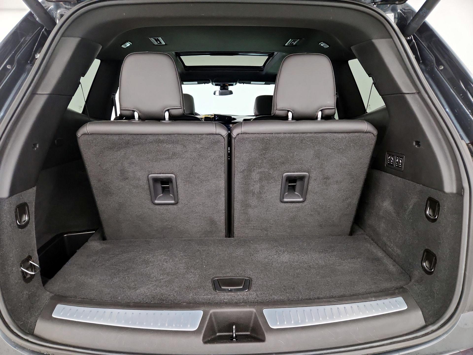 Thumbnail: 2021 Cadillac XT6 - 19