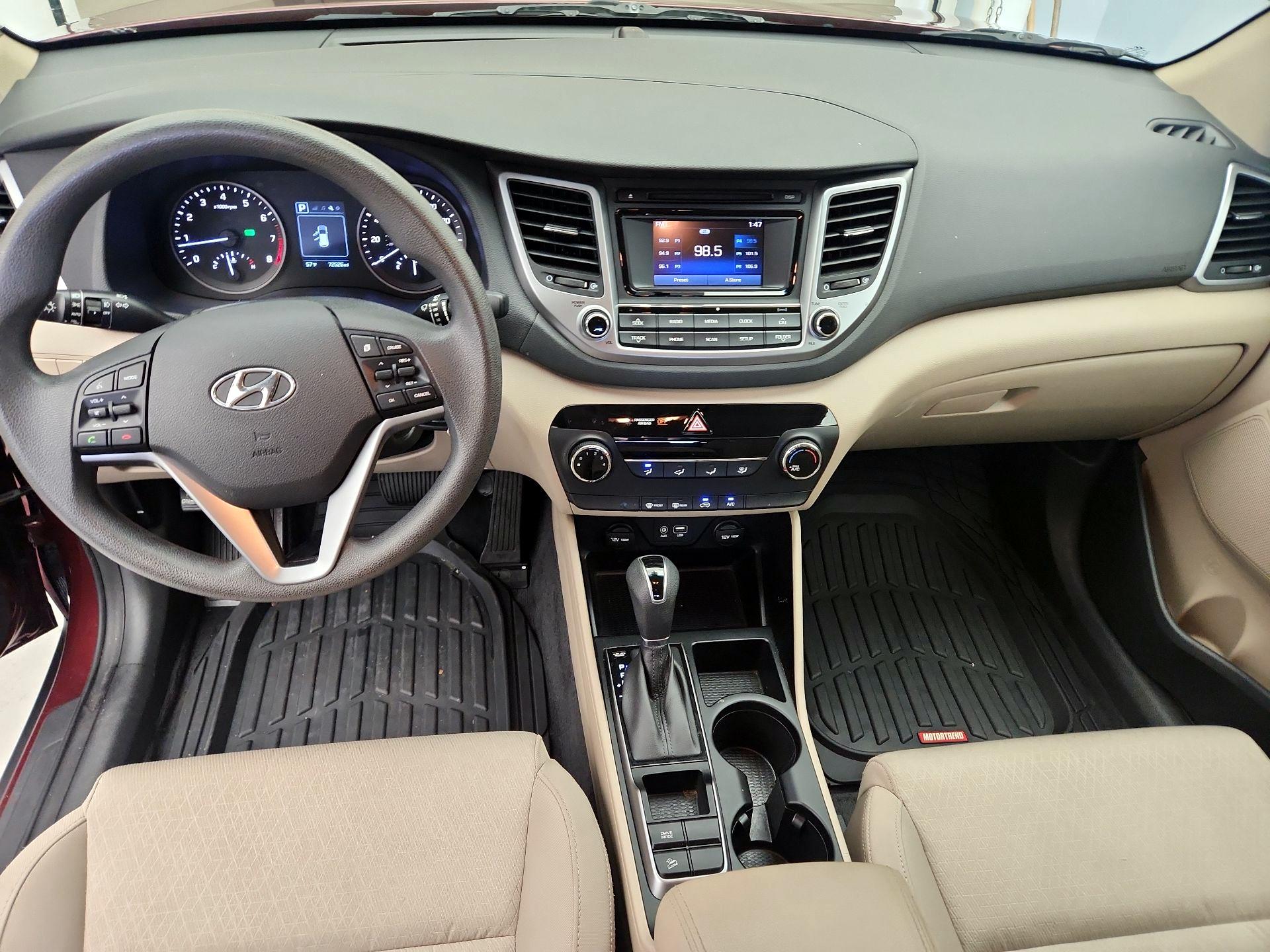 Thumbnail: 2016 Hyundai Tucson - 9
