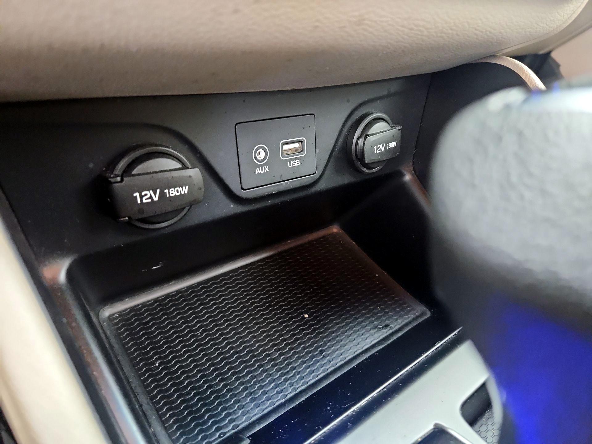 Thumbnail: 2016 Hyundai Tucson - 18
