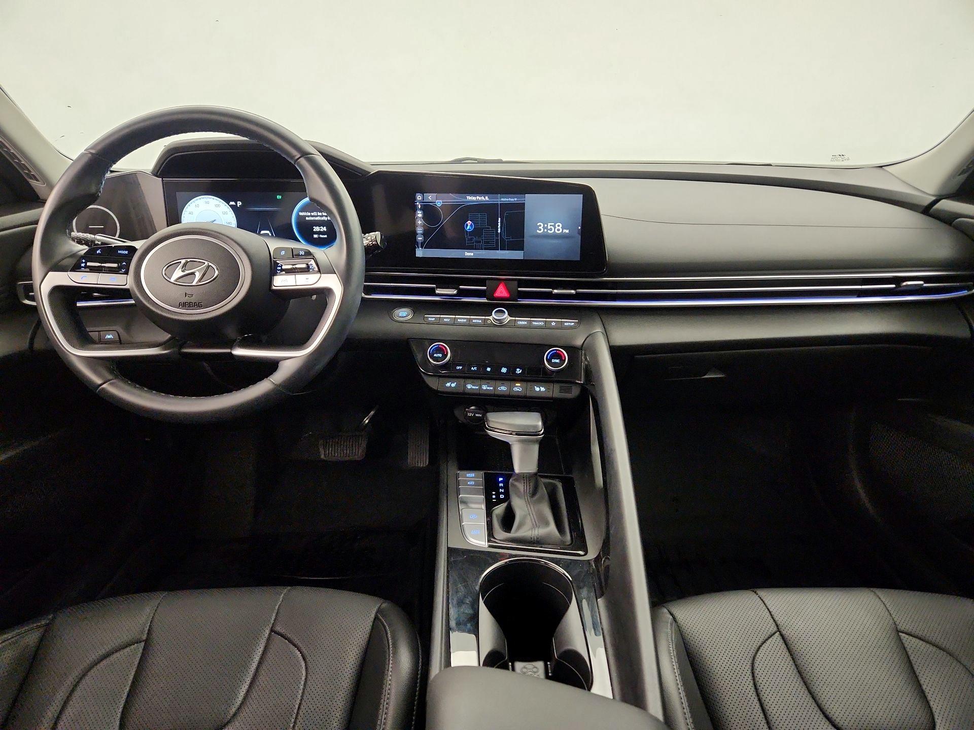 Thumbnail: 2022 Hyundai Elantra - 9