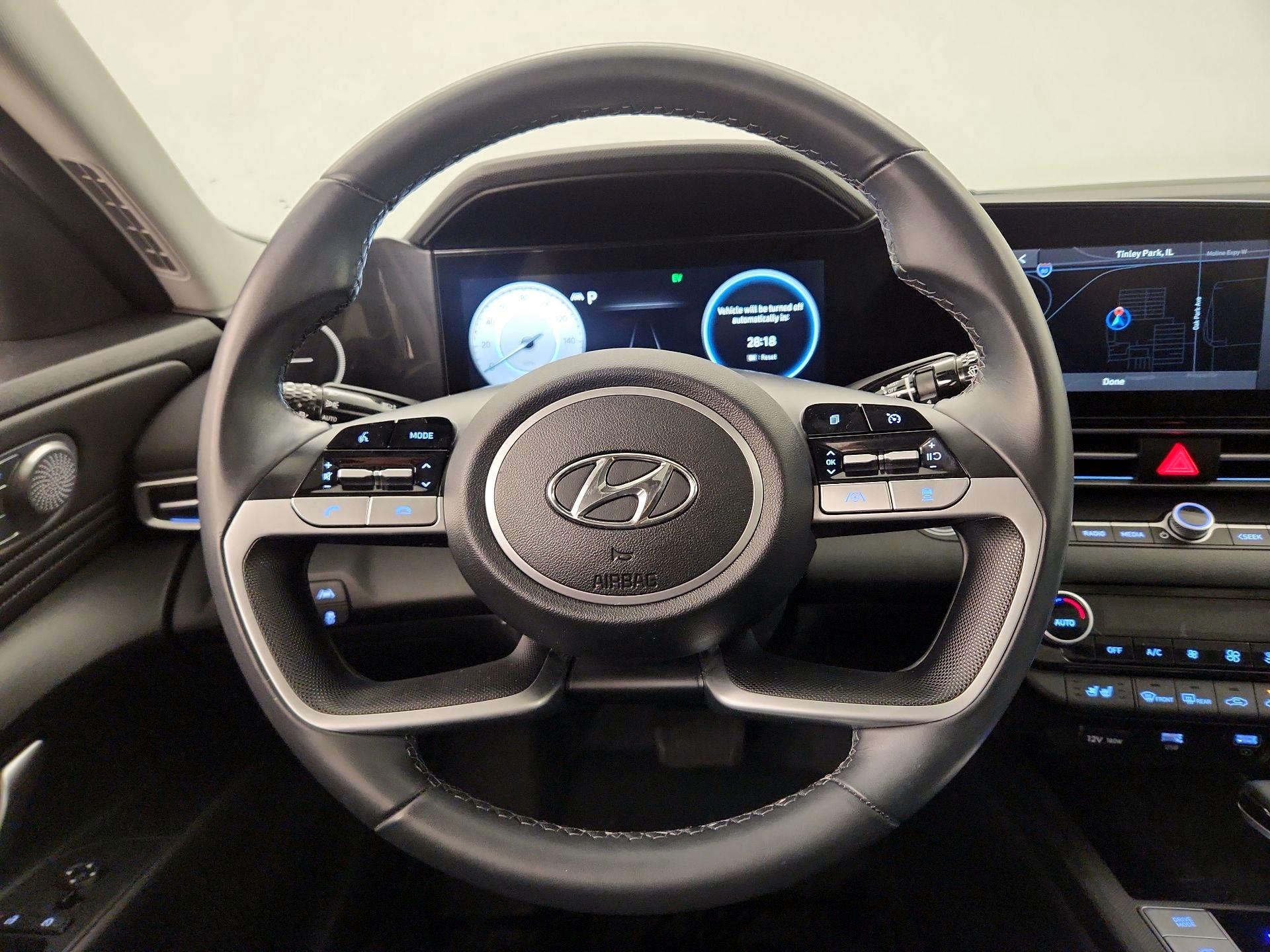 Thumbnail: 2022 Hyundai Elantra - 10
