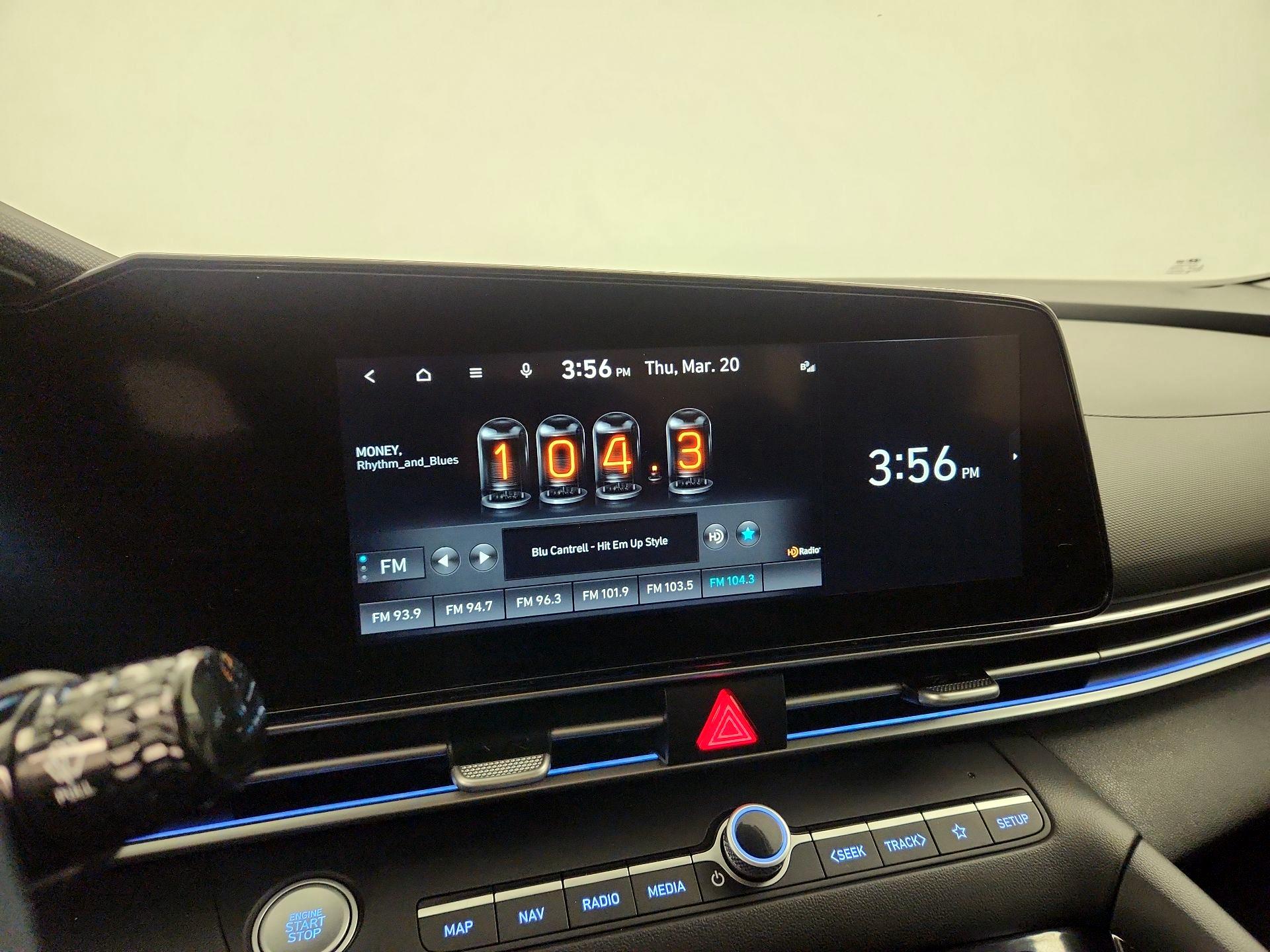 Thumbnail: 2022 Hyundai Elantra - 16
