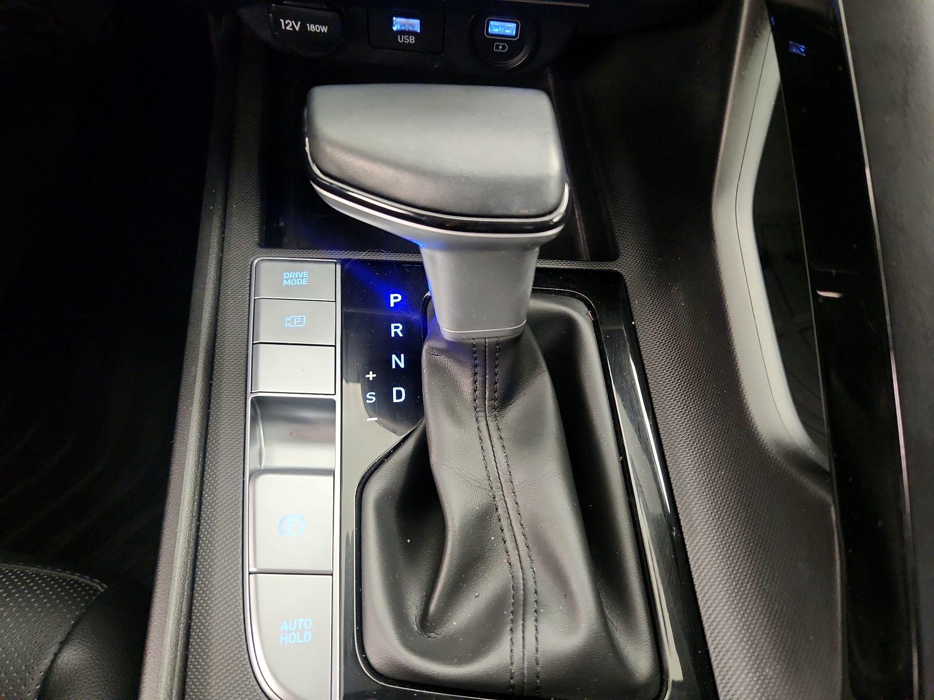 Thumbnail: 2022 Hyundai Elantra - 18