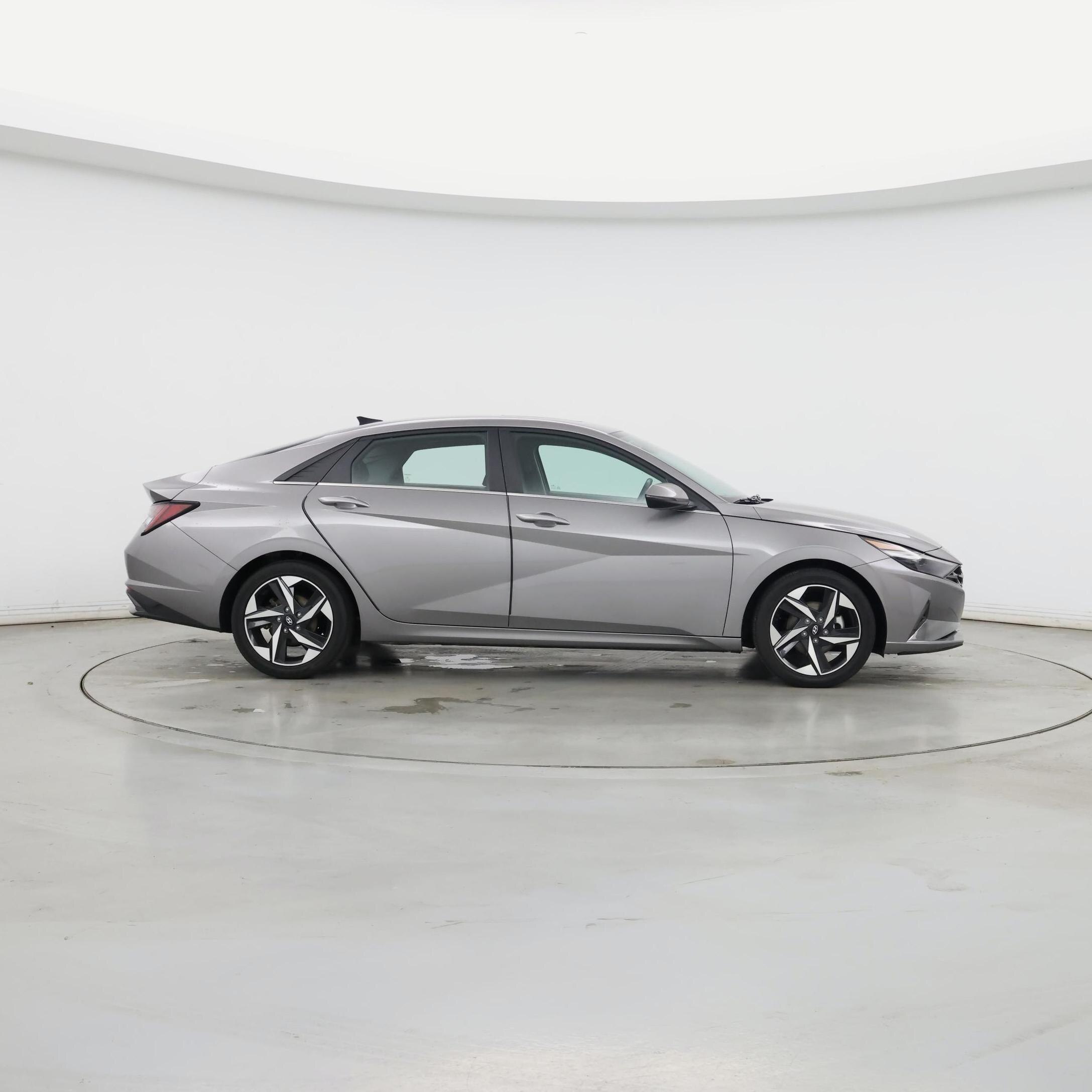 Thumbnail: 2022 Hyundai Elantra - 7