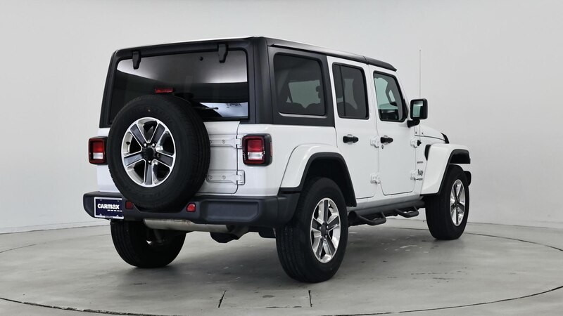 2020 Jeep Wrangler Unlimited Sahara 8