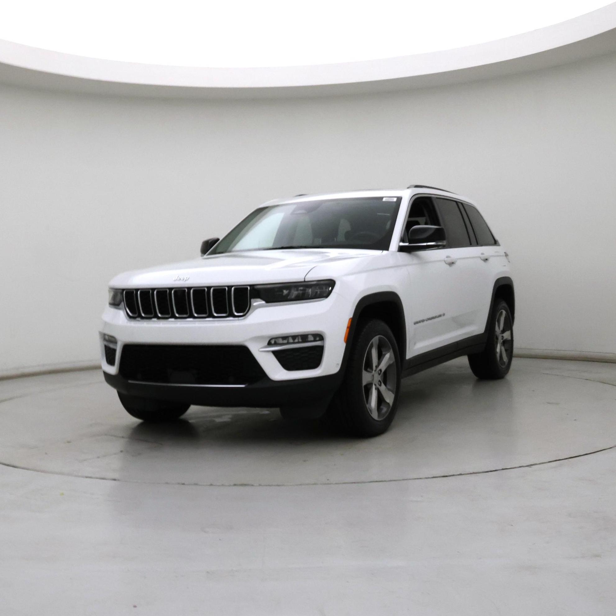 Thumbnail: 2022 Jeep Grand Cherokee - 4