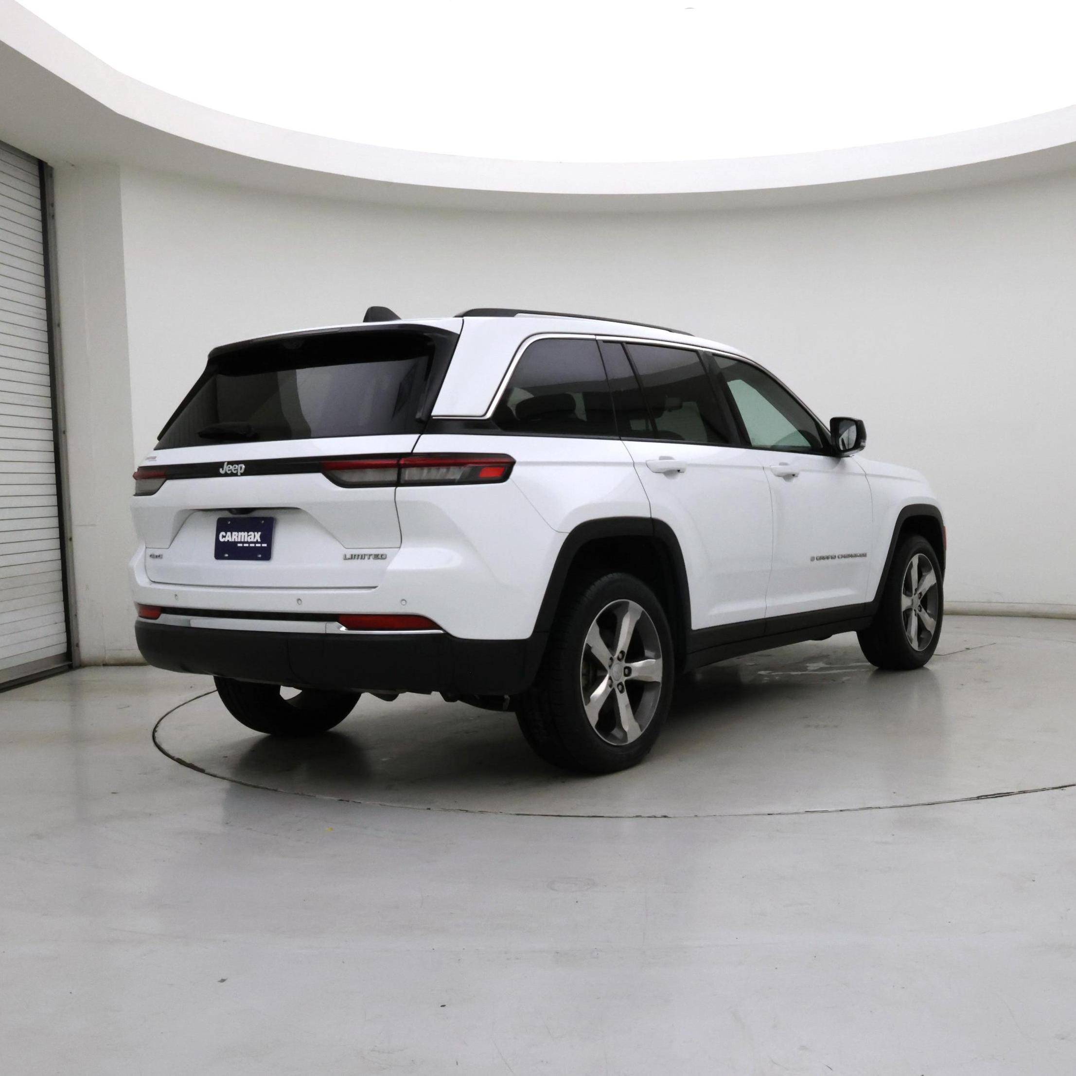 Thumbnail: 2022 Jeep Grand Cherokee - 8