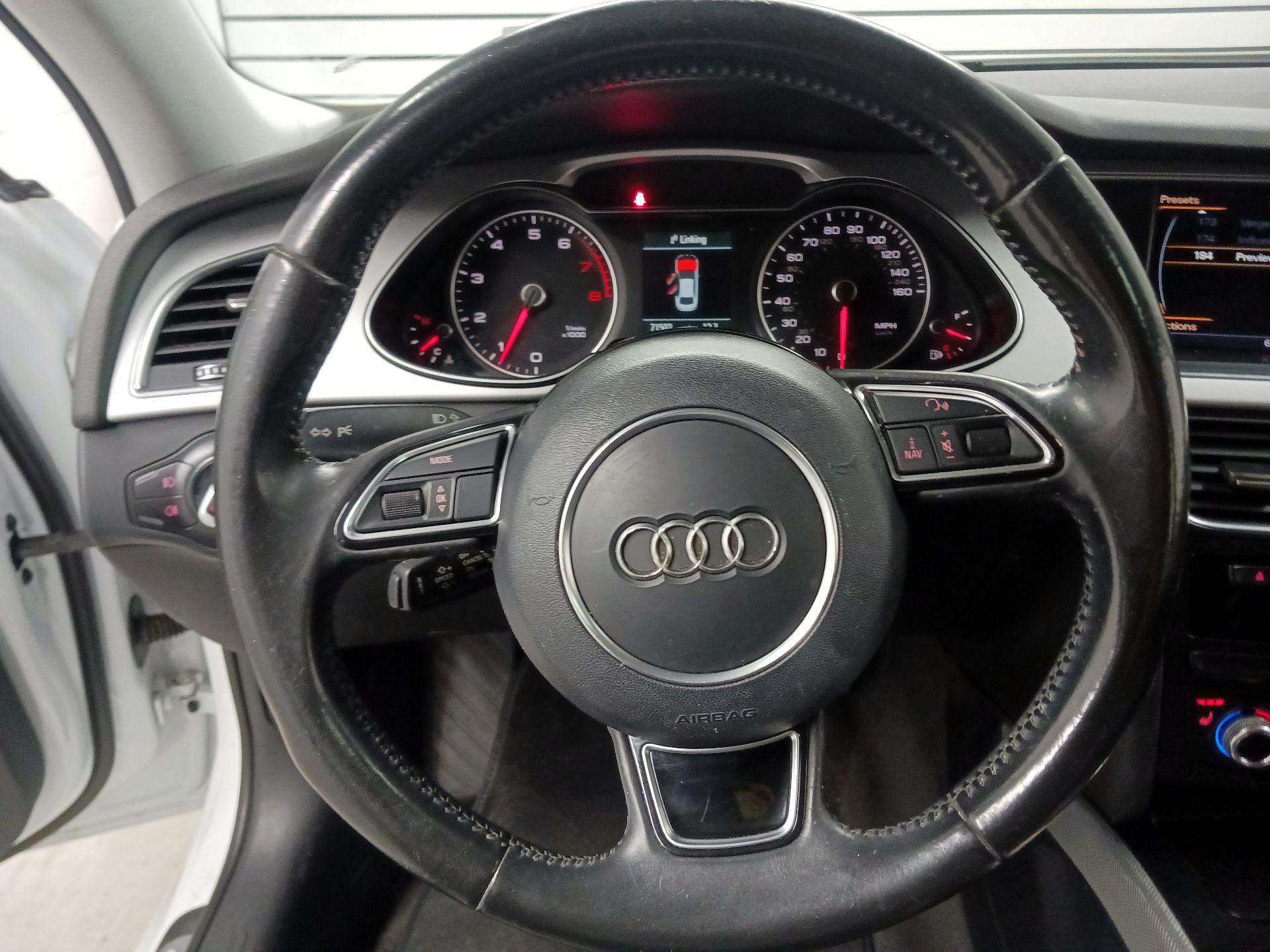 Thumbnail: 2015 Audi A4 - 10