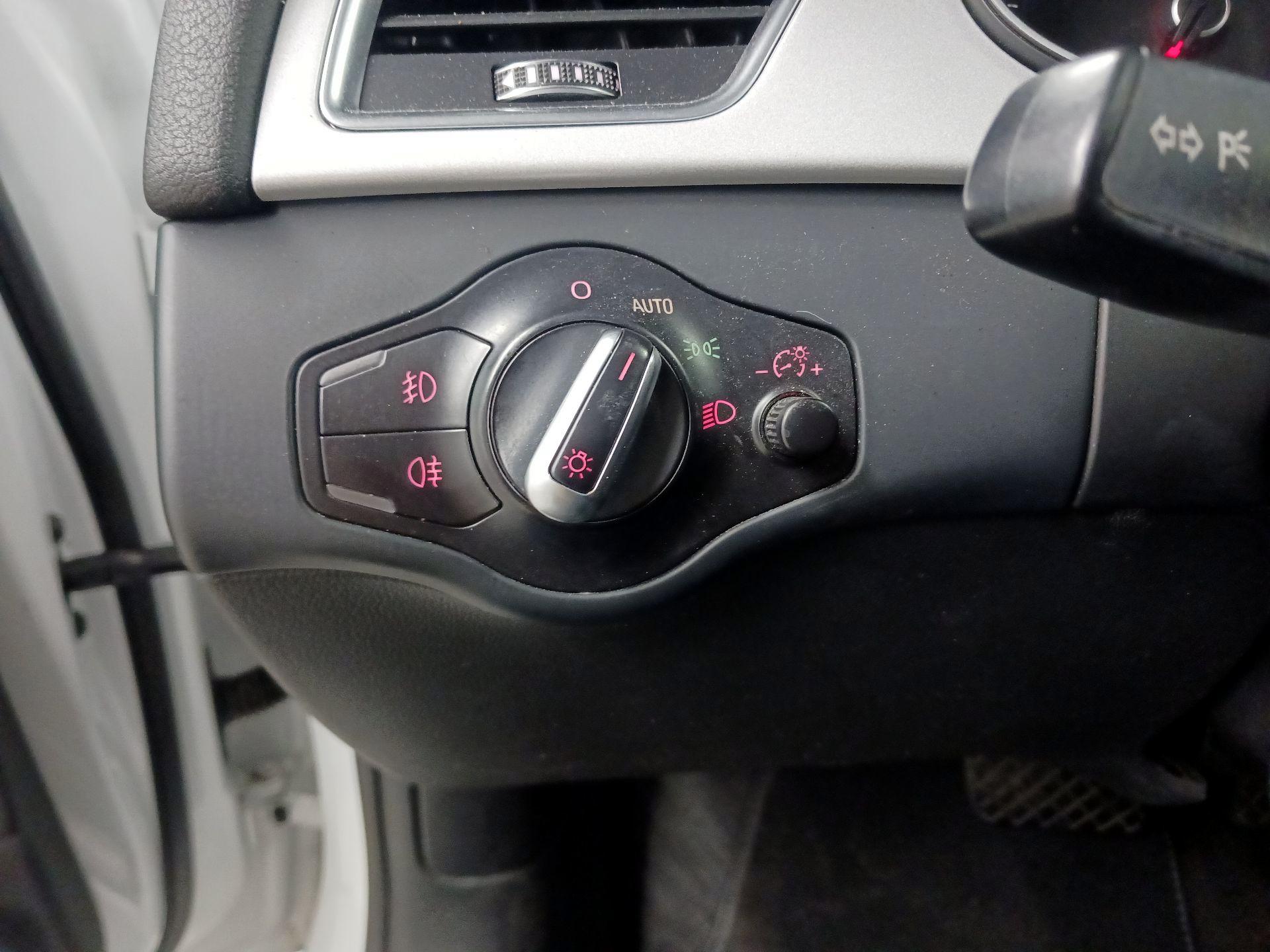 Thumbnail: 2015 Audi A4 - 13