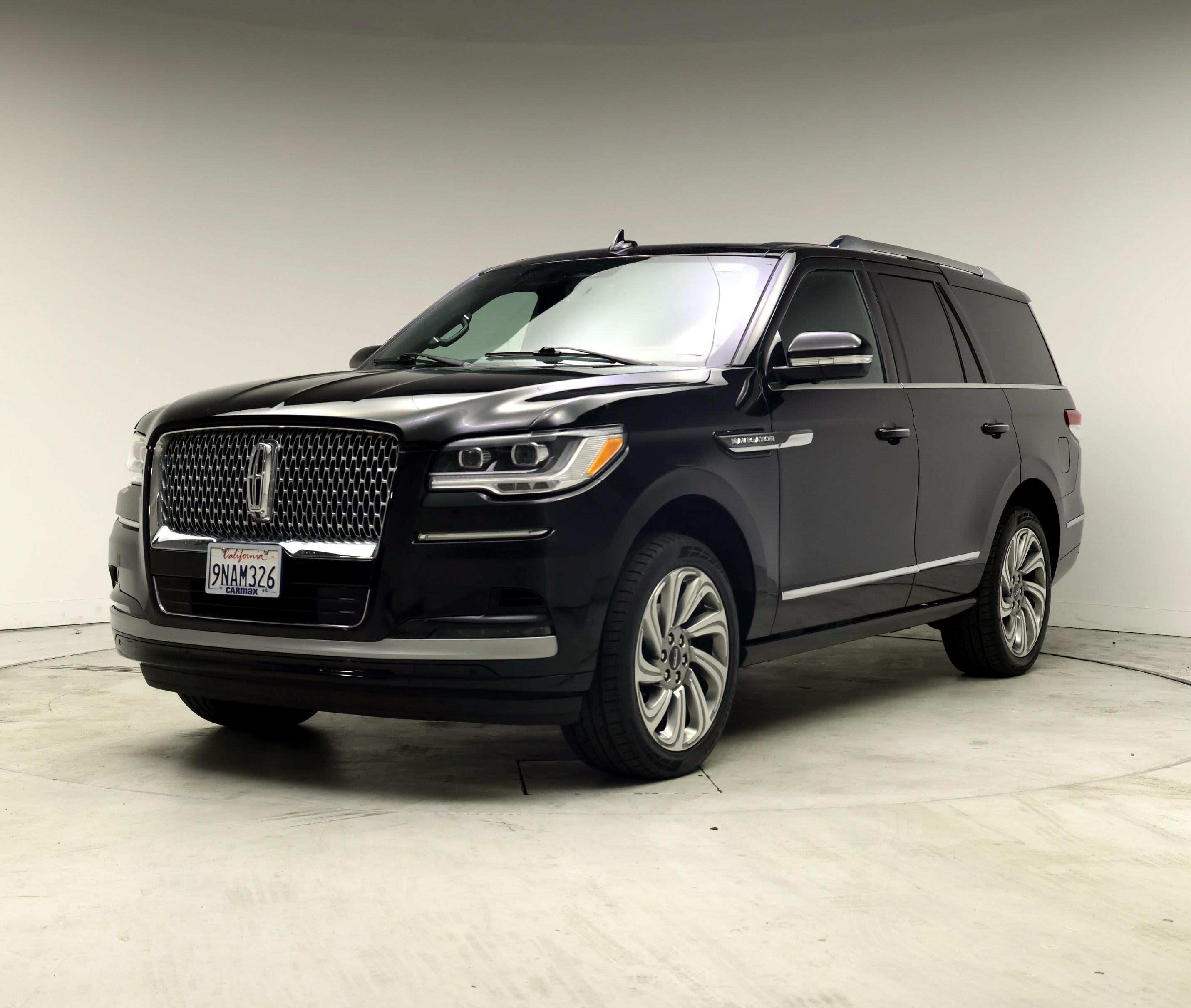 Thumbnail: 2022 Lincoln Navigator - 4