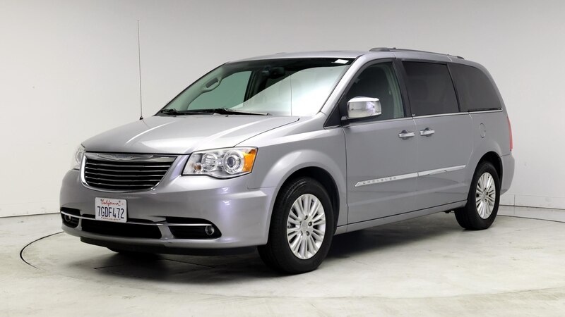 2014 Chrysler Town & Country  4