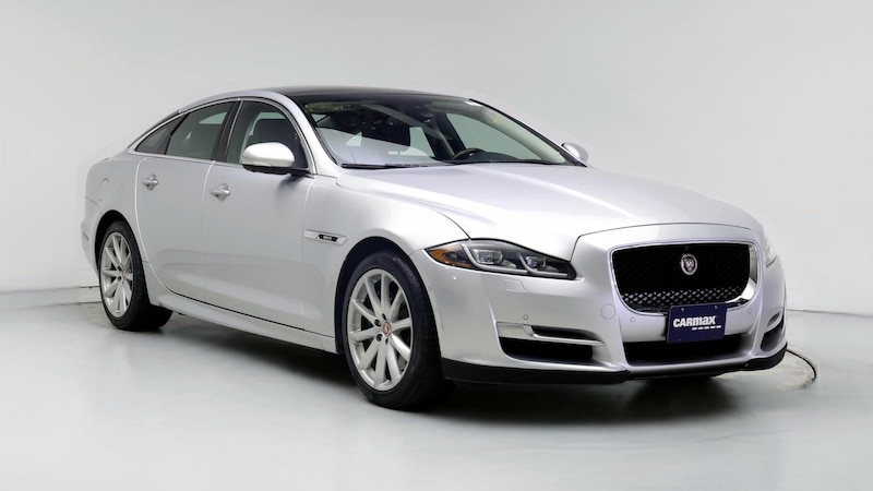 2016 Jaguar XJ R-Sport Hero Image