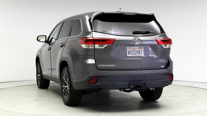 2019 Toyota Highlander LE 2