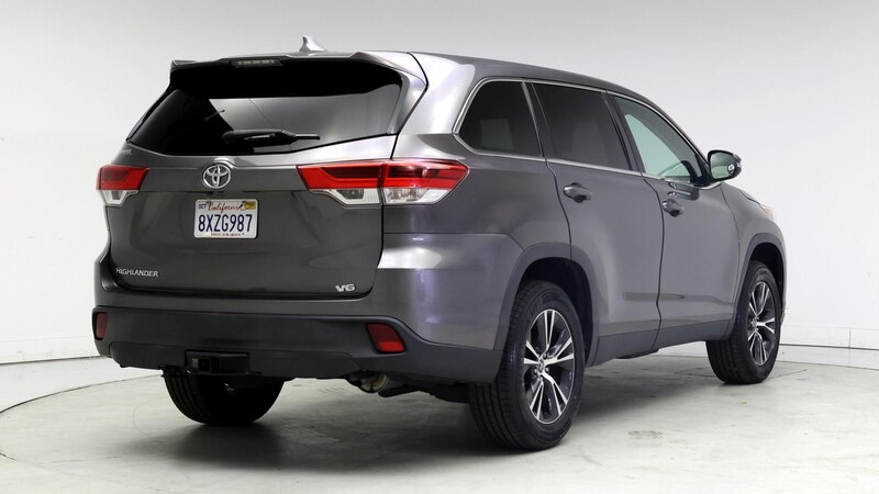 2019 Toyota Highlander LE 8