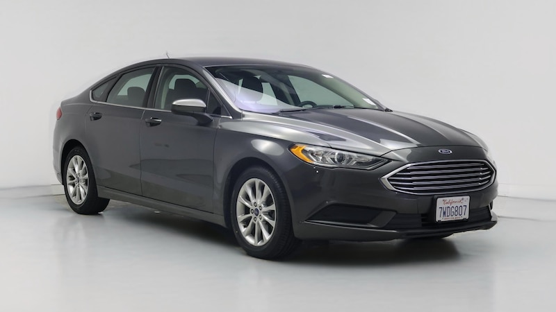 2017 Ford Fusion SE Hero Image