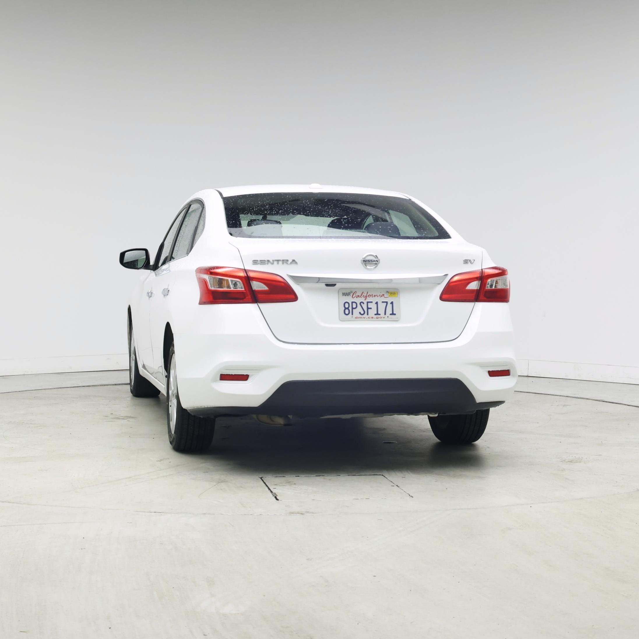 Thumbnail: 2018 Nissan Sentra - 6