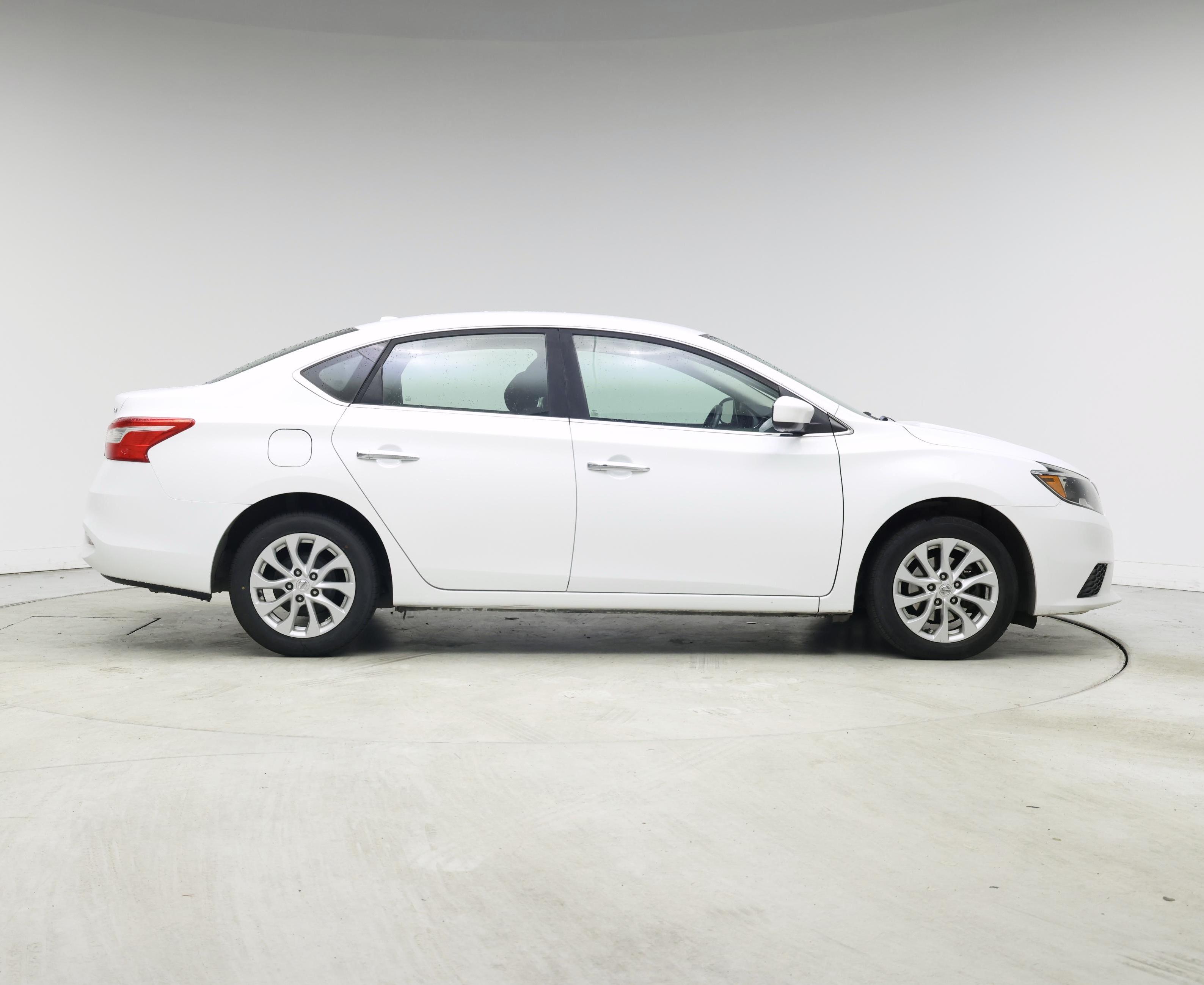Thumbnail: 2018 Nissan Sentra - 7