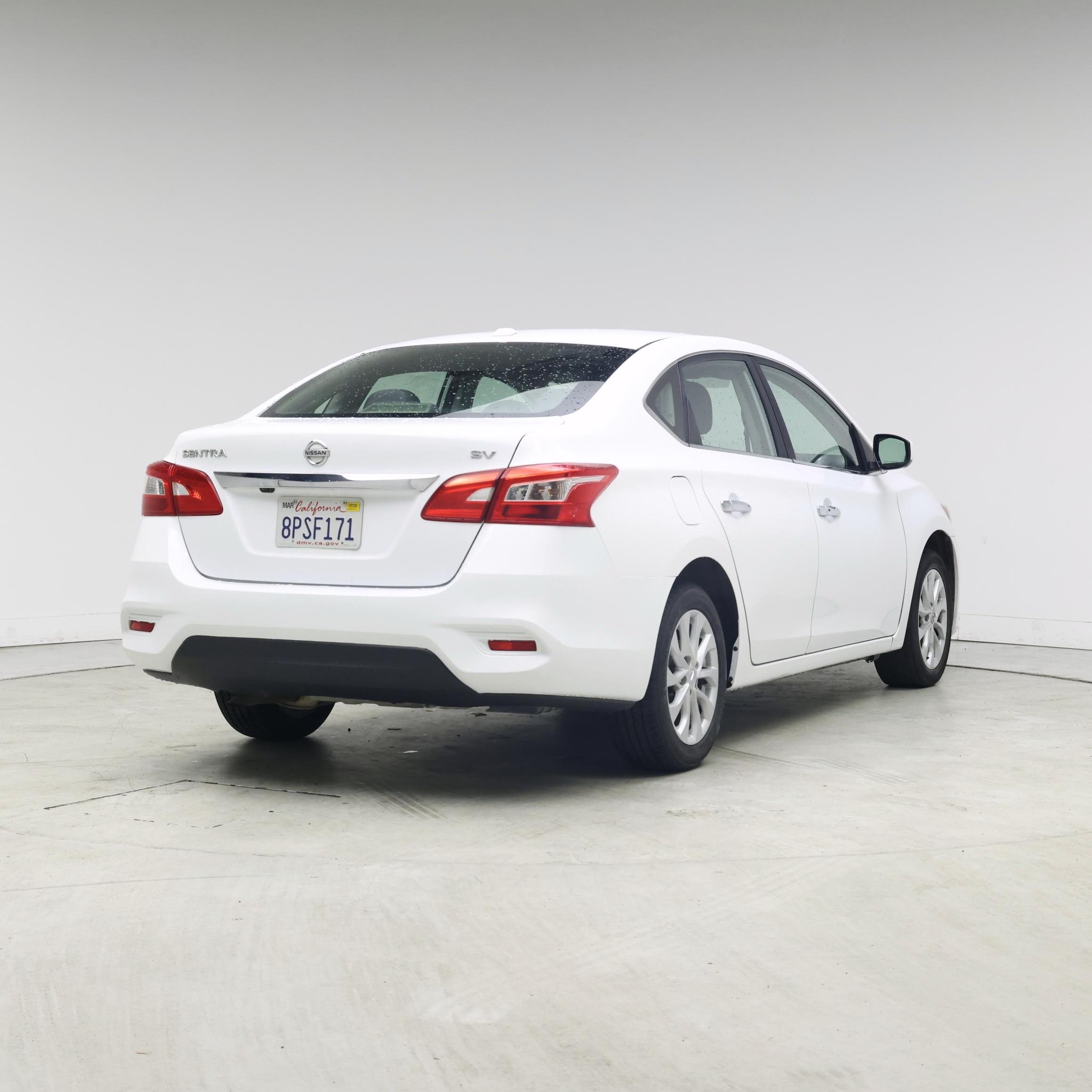 Thumbnail: 2018 Nissan Sentra - 8