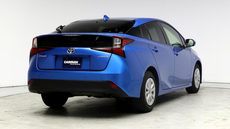 2019 Toyota Prius LE 8