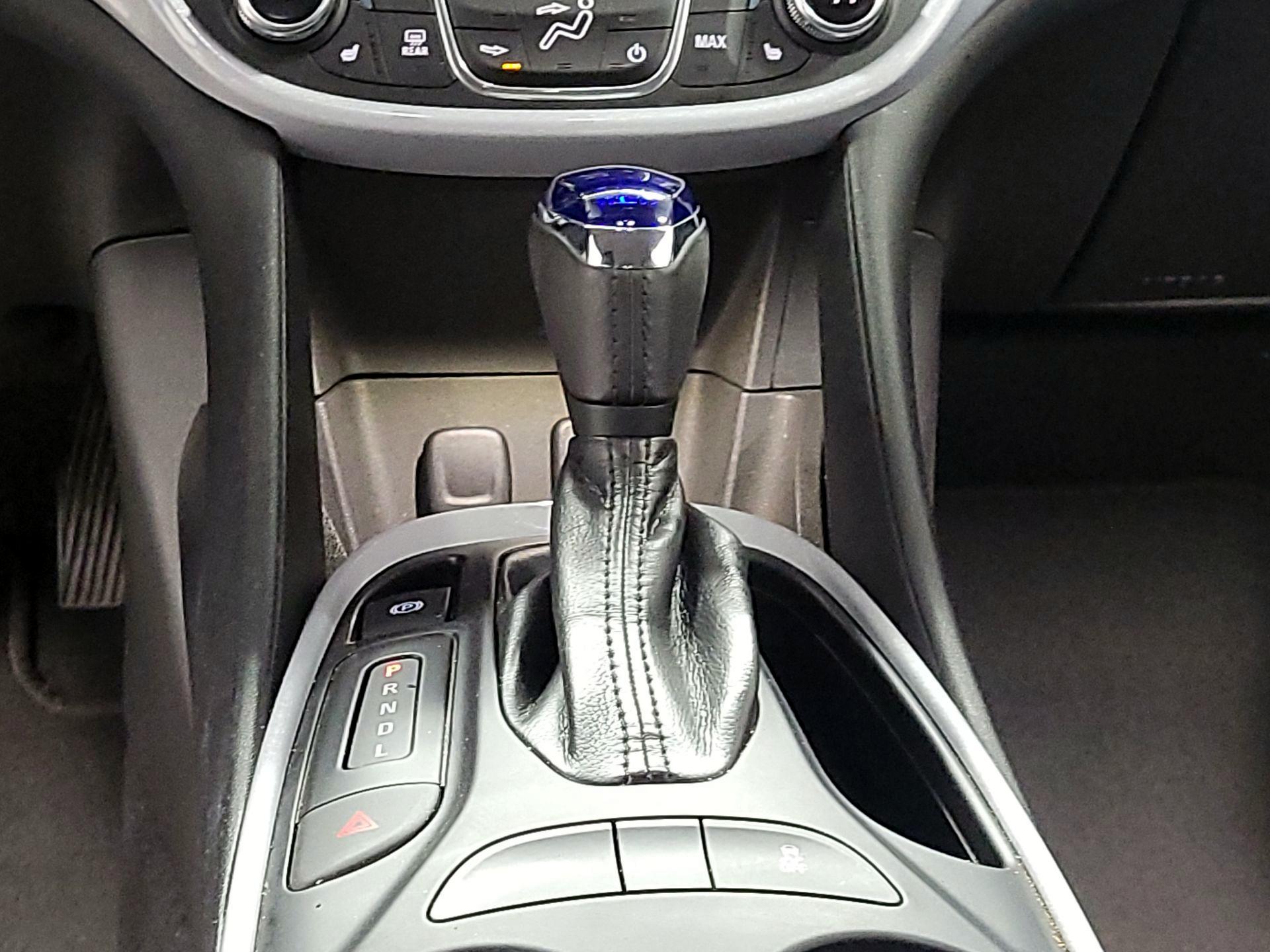 Thumbnail: 2016 Chevrolet Volt - 17