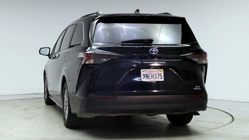 2023 Toyota Sienna XLE 6