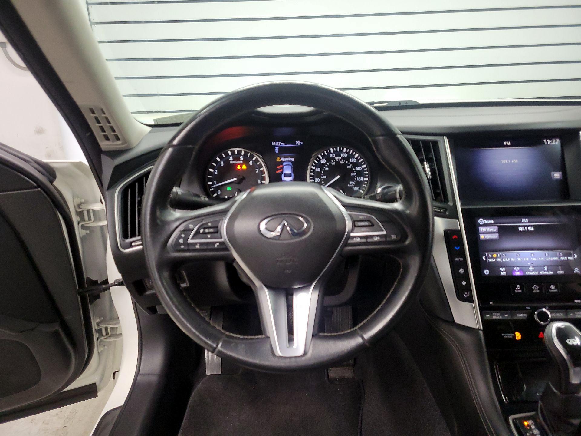 Thumbnail: 2020 INFINITI Q50 - 10