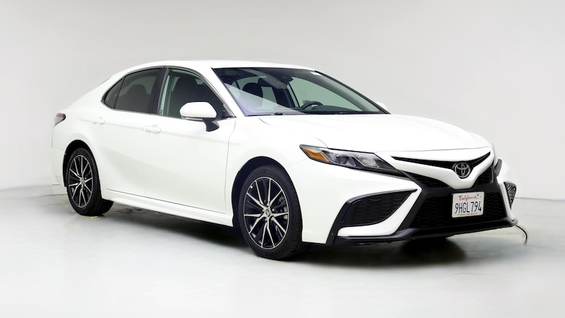 2023 Toyota Camry SE Hero Image