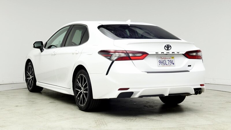 2023 Toyota Camry SE 2