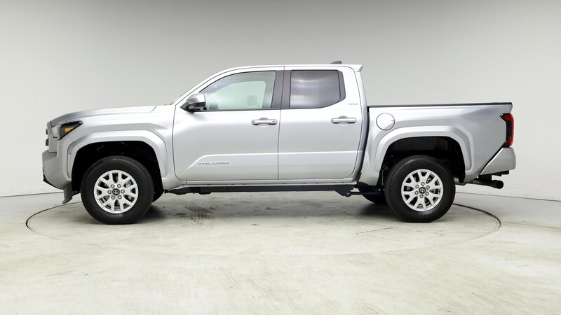 2024 Toyota Tacoma SR5 3